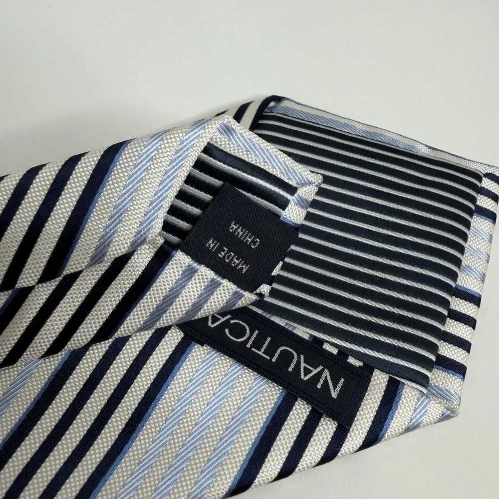 NWOT Nautica Men's Silk Tie Blue White Stripe 3 3/8‎ X 59 1/2